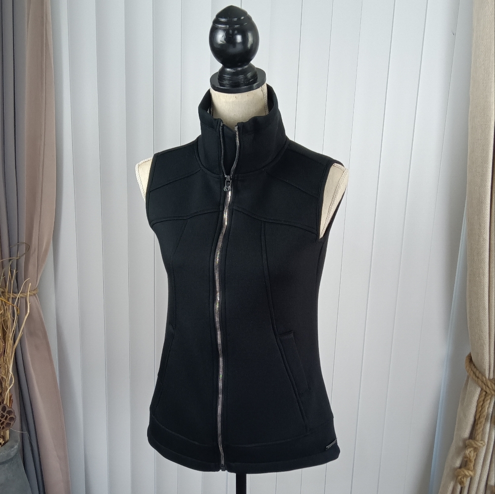 Betsy Johnson Performance Vest. - image 1